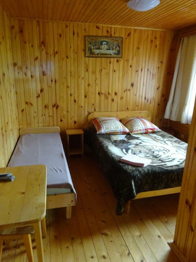 біля лісу апартименти з двома спальнями